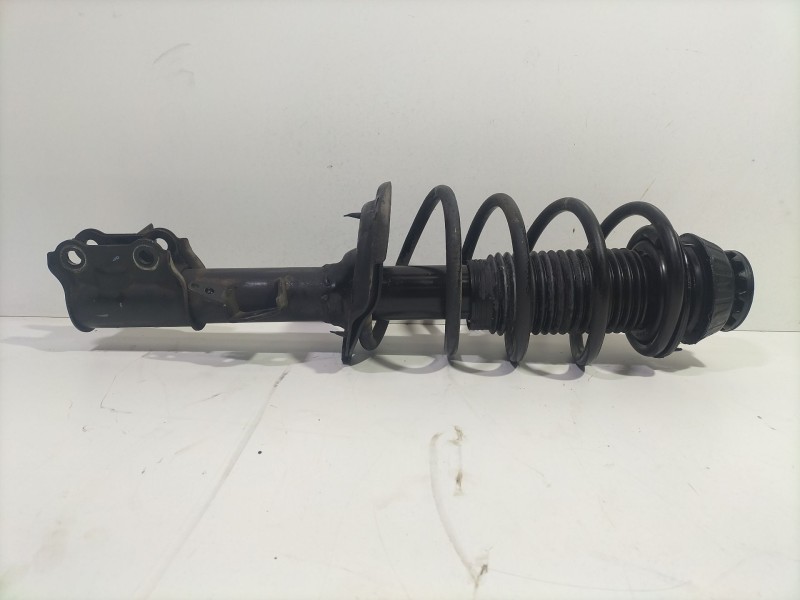 Recambio de amortiguador delantero derecho para hyundai i20 i (pb, pbt) 1.2 referencia OEM IAM 546604P500  