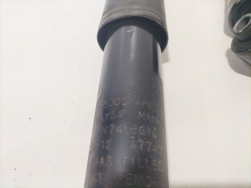 Recambio de juego amortiguadores trasero para hyundai i20 i (pb, pbt) 1.2 referencia OEM IAM 553004P001  