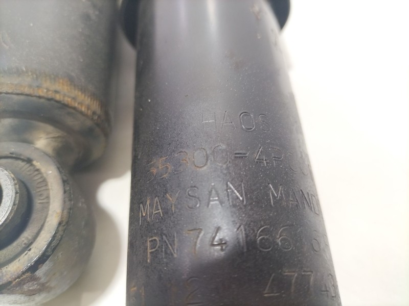 Recambio de juego amortiguadores trasero para hyundai i20 i (pb, pbt) 1.2 referencia OEM IAM 553004P001  