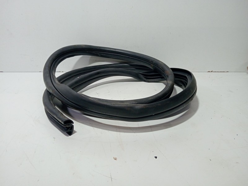 Recambio de goma contorno para hyundai i20 i (pb, pbt) 1.2 referencia OEM IAM G4LA  