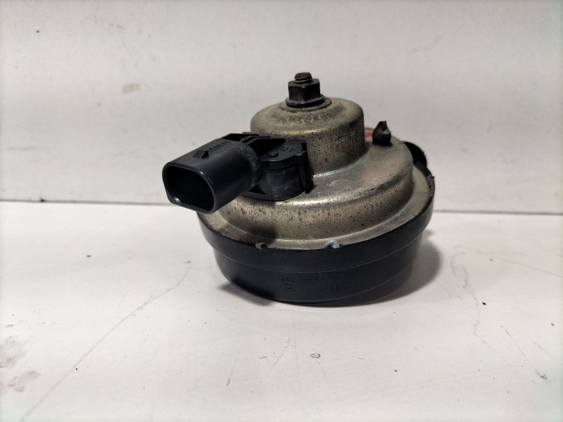 Recambio de claxon para bmw serie 1 cabrio (e88) 120i referencia OEM IAM 0055306  