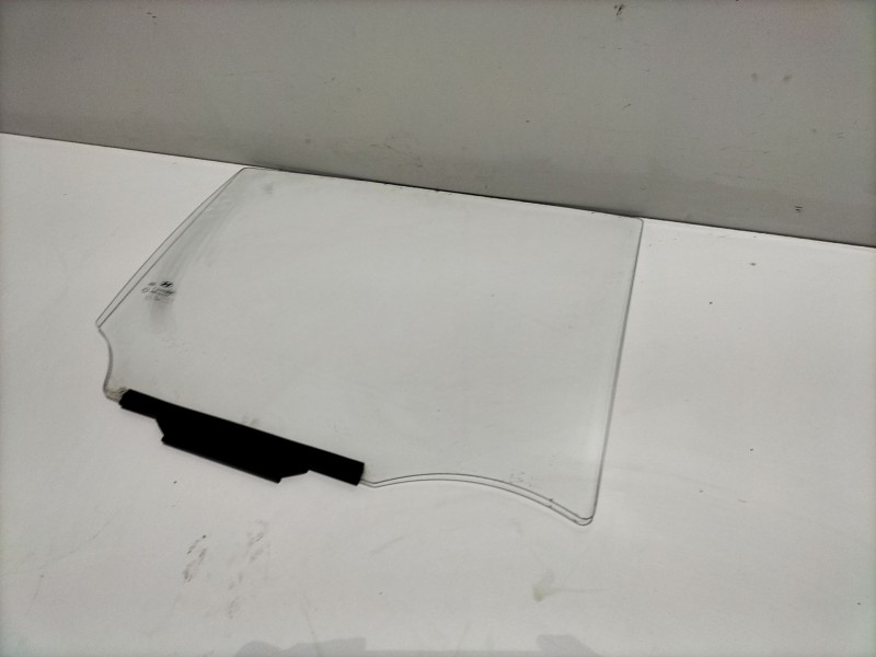 Recambio de luna trasera derecha para hyundai i20 i (pb, pbt) 1.2 referencia OEM IAM G4LA  