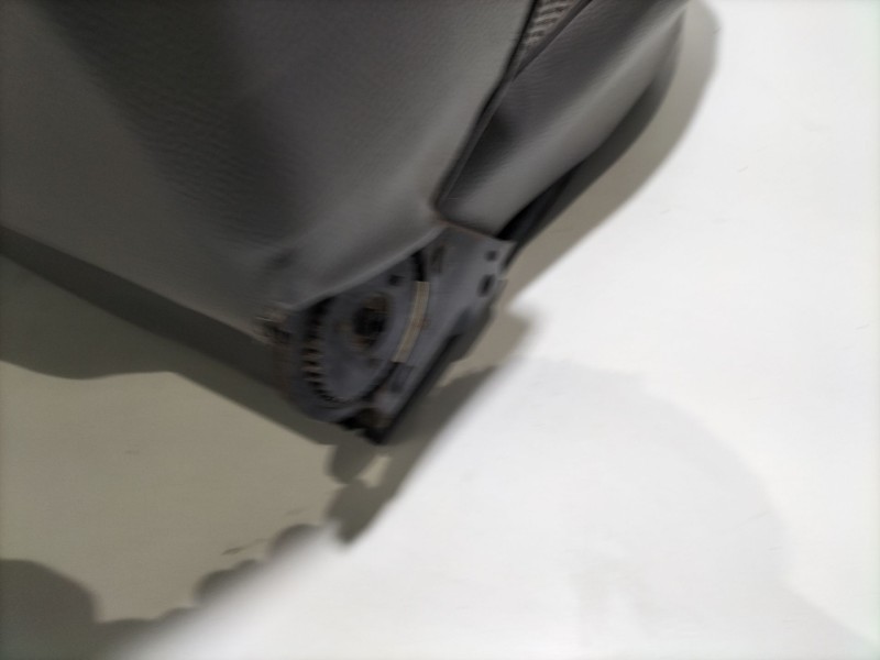 Recambio de asiento delantero derecho para volkswagen t4 transporter/furgoneta (mod. 1991) combi referencia OEM IAM ALB  