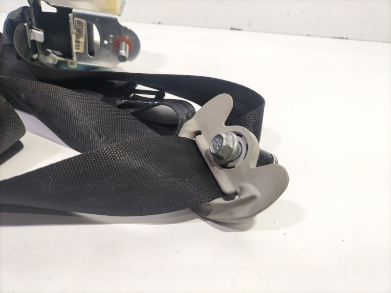 Recambio de cinturon seguridad trasero izquierdo para hyundai i20 i (pb, pbt) 1.2 referencia OEM IAM 898101J000  
