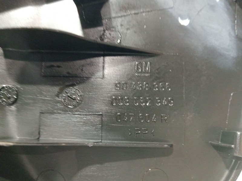 Recambio de moldura para hyundai i20 i (pb, pbt) 1.2 referencia OEM IAM 90438366  