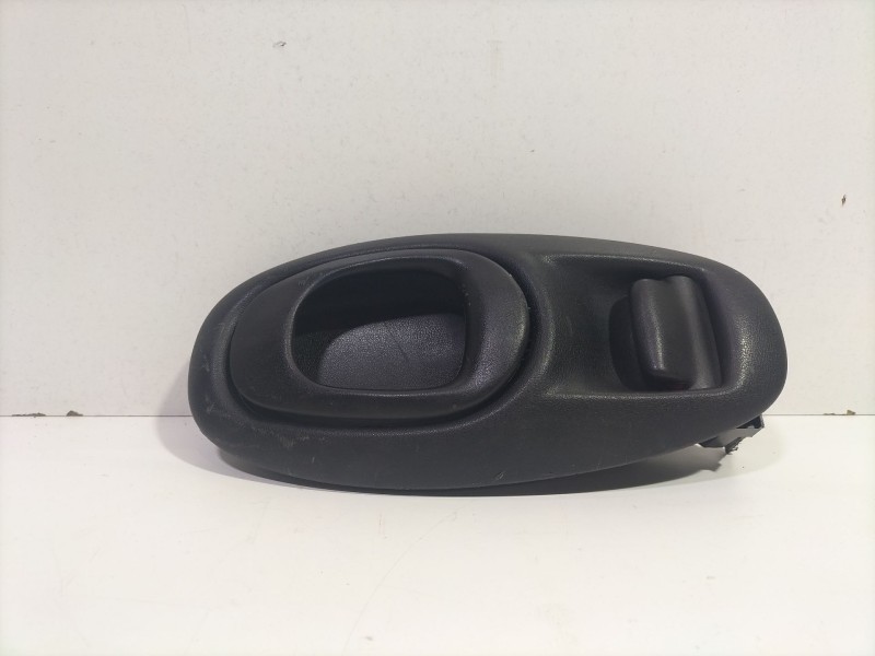 Recambio de maneta interior delantera izquierda para chevrolet corvette 5.7 referencia OEM IAM   