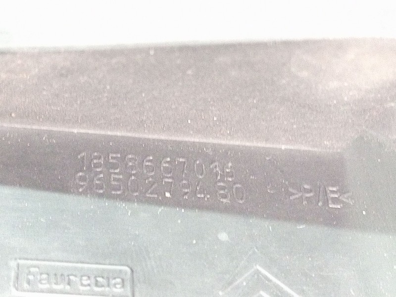 Recambio de guia paragolpes delantera izquierda para citroën c5 ii (rc_) 2.0 hdi (rcrhrh) referencia OEM IAM 9650279480  