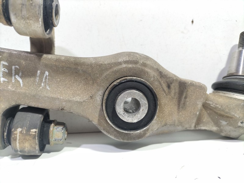 Recambio de brazo suspension inferior delantero derecho para volkswagen passat berlina (3b3) v6 tdi highline referencia OEM IAM 