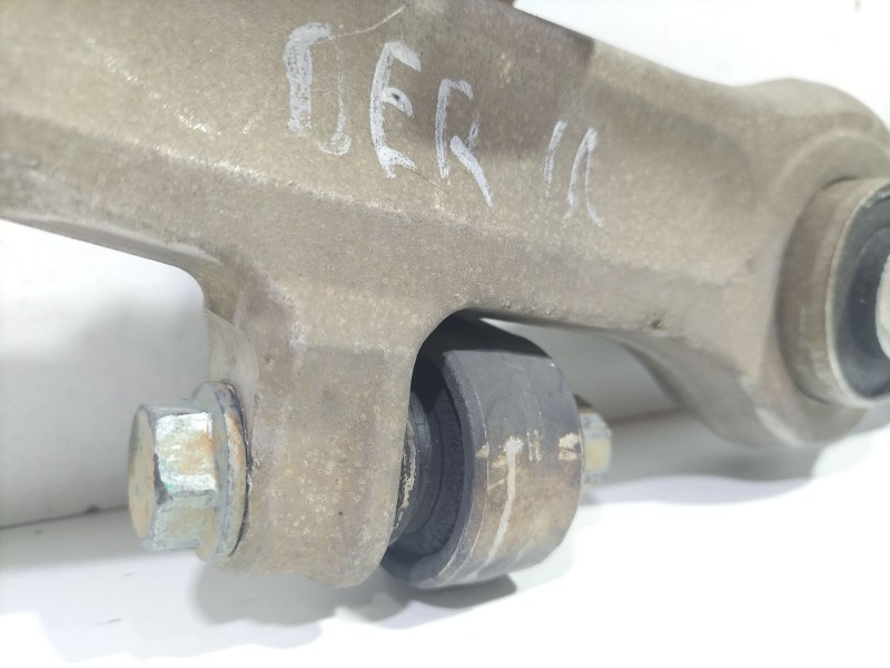 Recambio de brazo suspension inferior delantero derecho para volkswagen passat berlina (3b3) v6 tdi highline referencia OEM IAM 