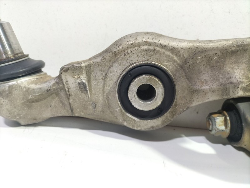 Recambio de brazo suspension inferior delantero derecho para volkswagen passat berlina (3b3) v6 tdi highline referencia OEM IAM 