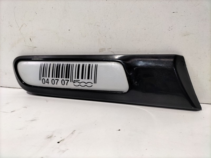 Recambio de molduras traseras para fiat 500 (312_) 1.4 (312axc1b, 312cxc1b) referencia OEM IAM 735431948  