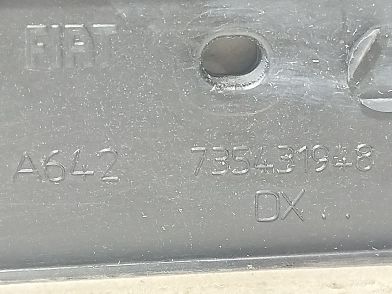 Recambio de molduras traseras para fiat 500 (312_) 1.4 (312axc1b, 312cxc1b) referencia OEM IAM 735431948  