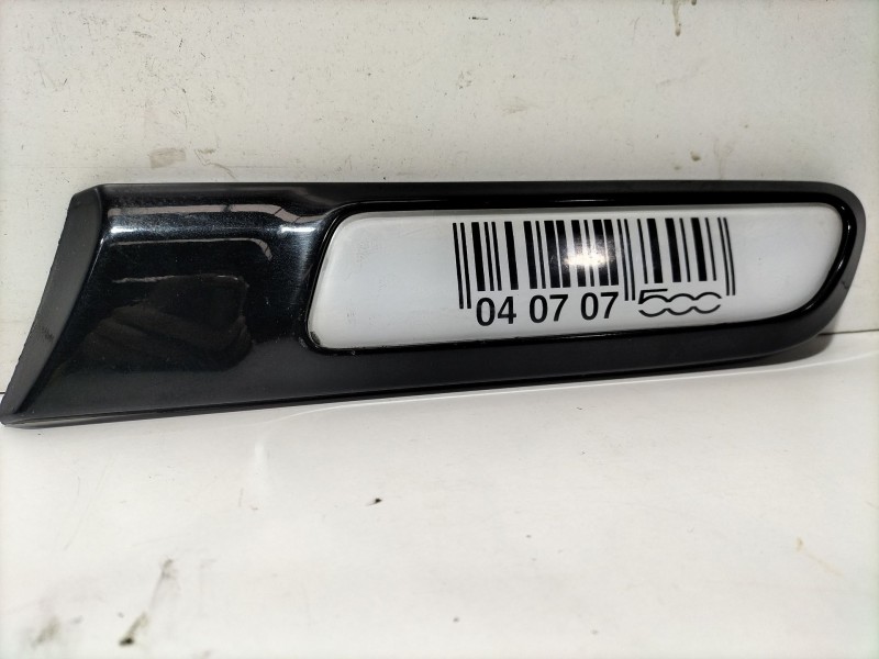 Recambio de molduras traseras para fiat 500 (312_) 1.4 (312axc1b, 312cxc1b) referencia OEM IAM 735431949  