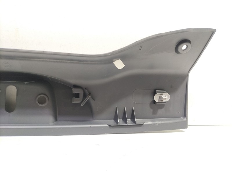 Recambio de molduras traseras para fiat 500 (312_) 1.4 (312axc1b, 312cxc1b) referencia OEM IAM 735484031  