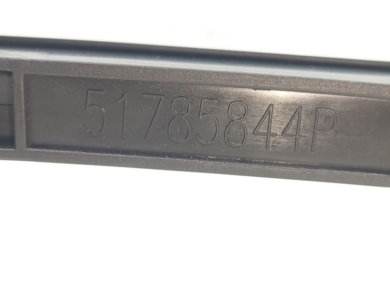 Recambio de moldura para fiat 500 (312_) 1.4 (312axc1b, 312cxc1b) referencia OEM IAM 51785844p  