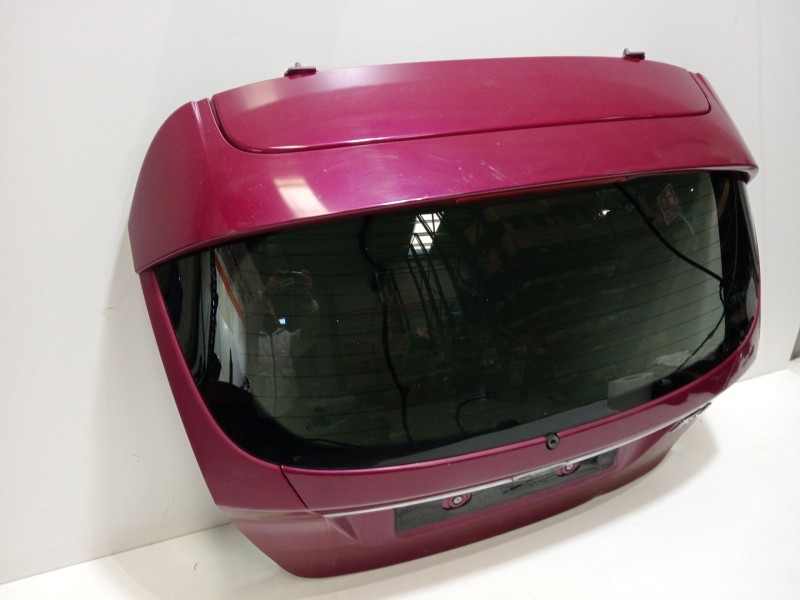 Recambio de porton trasero para ford fiesta (cb1) ghia referencia OEM IAM FORDFIESTA(CB1)´2010Ghia  