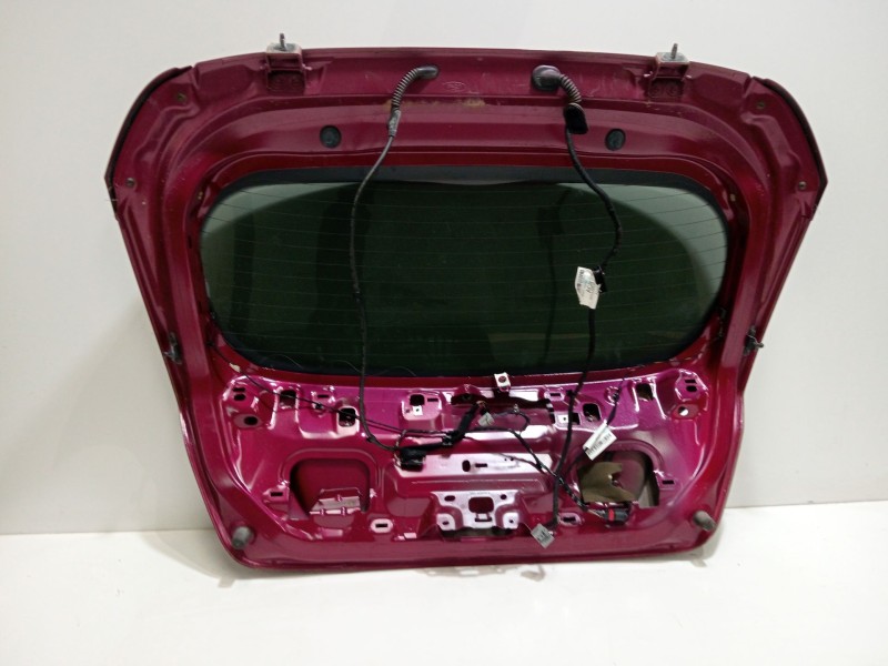 Recambio de porton trasero para ford fiesta (cb1) ghia referencia OEM IAM FORDFIESTA(CB1)´2010Ghia  