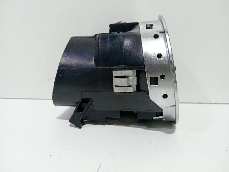 Recambio de rejilla aireadora para fiat 500 (312_) 1.4 (312axc1b, 312cxc1b) referencia OEM IAM 226541  