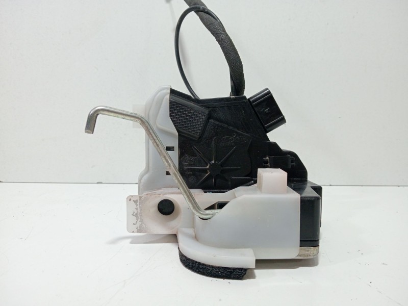 Recambio de cerradura puerta delantera derecha para hyundai i20 ii (gb, ib) 1.2 referencia OEM IAM 81320C8040  