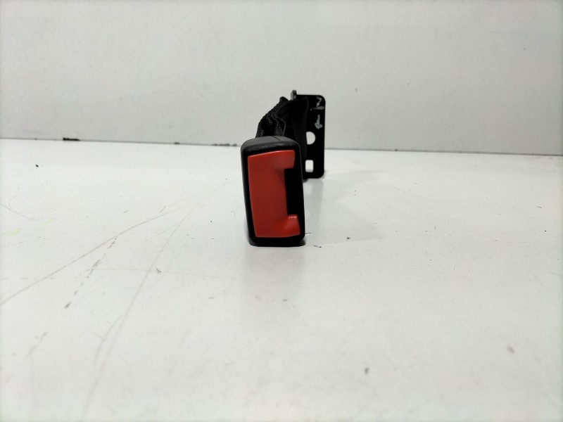 Recambio de anclaje cinturon trasero izquierdo para fiat 500 (312_) 1.4 (312axc1b, 312cxc1b) referencia OEM IAM 34045525  