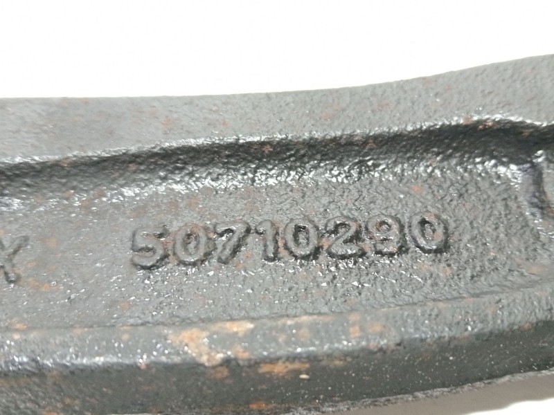 Recambio de brazo suspension inferior delantero derecho para fiat 500 (312_) 1.4 (312axc1b, 312cxc1b) referencia OEM IAM 5071029