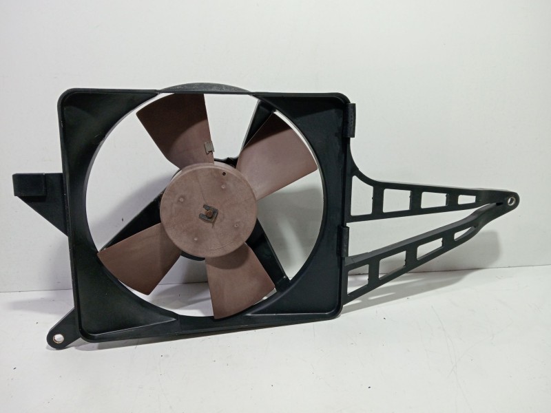 Recambio de electroventilador para opel corsa b (s93) 1.0 i 12v (f08, f68, m68) referencia OEM IAM 090531017  