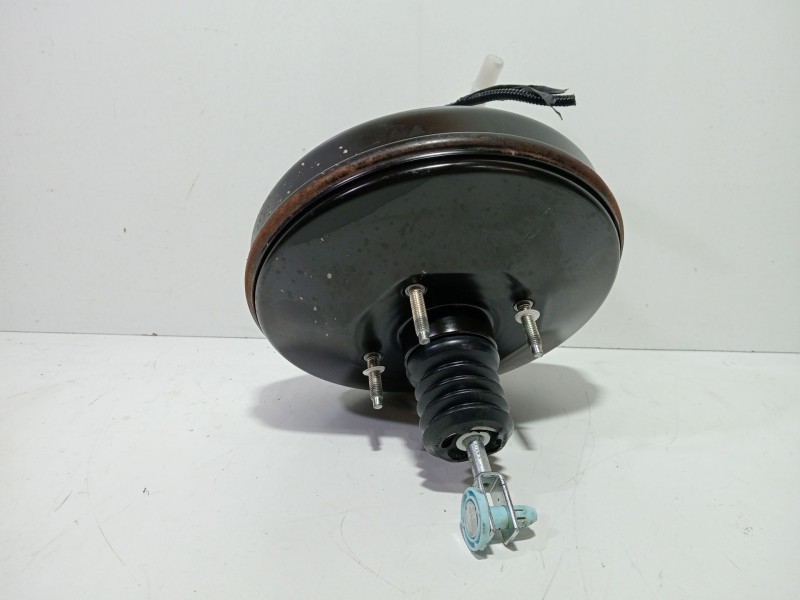 Recambio de servofreno para ford fiesta (cb1) ghia referencia OEM IAM 0204054083  