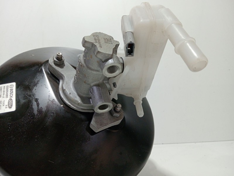 Recambio de servofreno para ford fiesta (cb1) ghia referencia OEM IAM 0204054083  