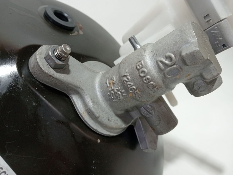 Recambio de servofreno para ford fiesta (cb1) ghia referencia OEM IAM 0204054083  