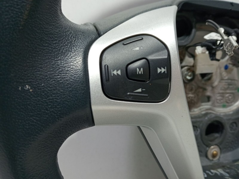 Recambio de volante para ford fiesta (cb1) ghia referencia OEM IAM 62146117A  