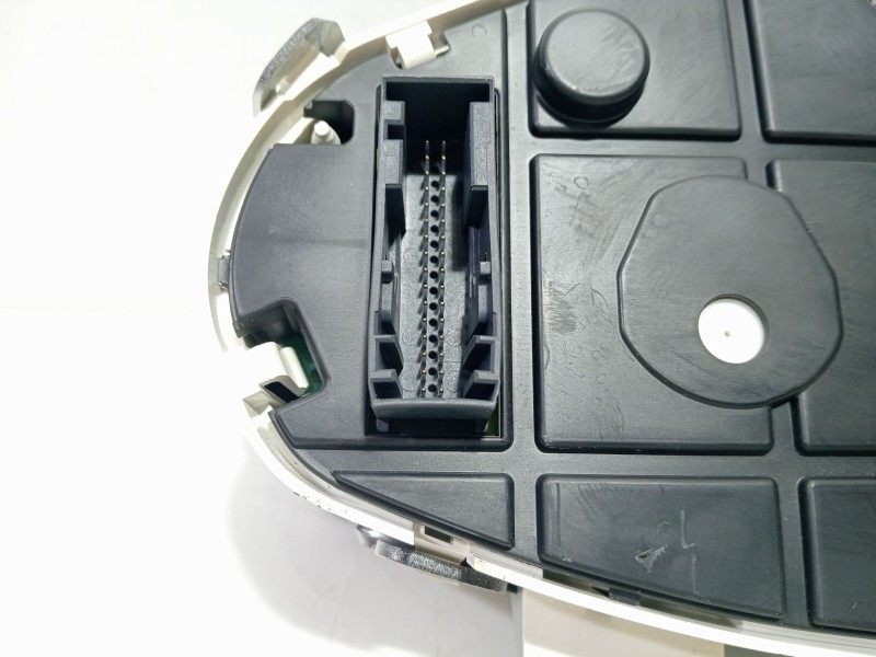 Recambio de cuadro instrumentos para ford fiesta (cb1) ghia referencia OEM IAM 8A6T10849AH  