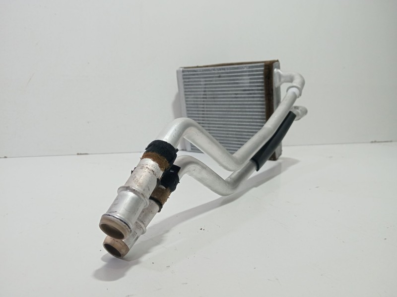 Recambio de radiador calefaccion / aire acondicionado para ford fiesta (cb1) ghia referencia OEM IAM HXJA  