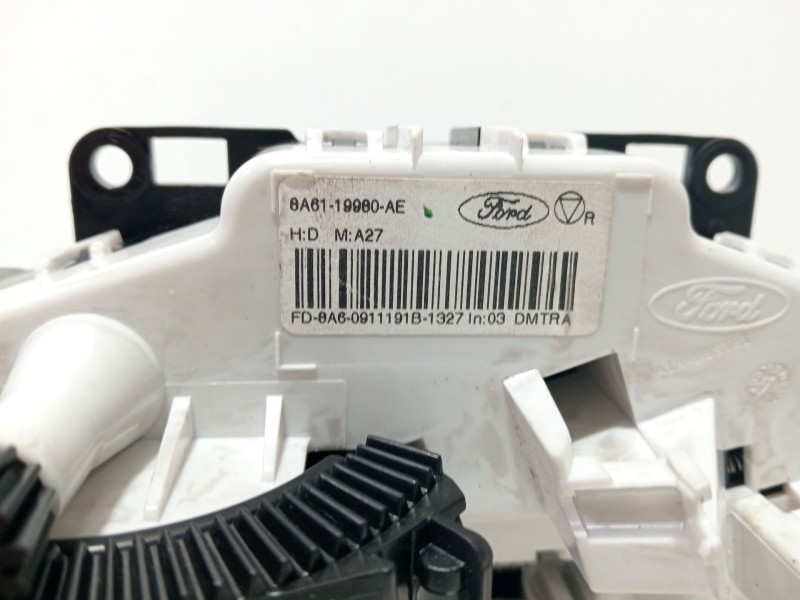 Recambio de mando climatizador para ford fiesta (cb1) ghia referencia OEM IAM 8A6119980AE  