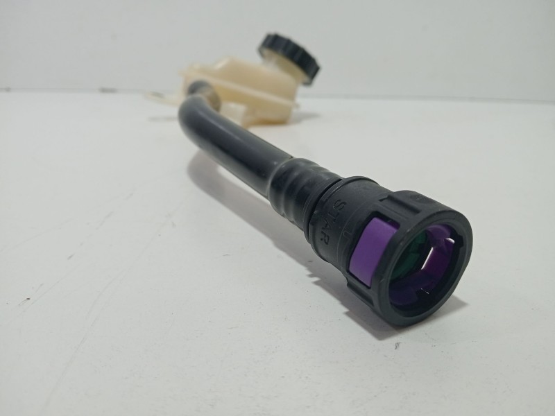 Recambio de deposito servo para ford fiesta (cb1) ghia referencia OEM IAM 8V512K478A  