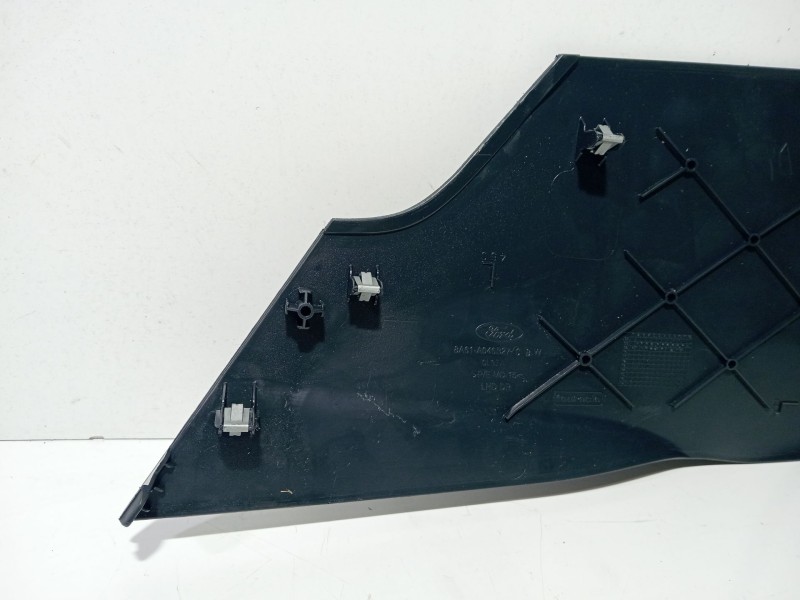 Recambio de moldura para ford fiesta (cb1) ghia referencia OEM IAM 8A61A046B27C  