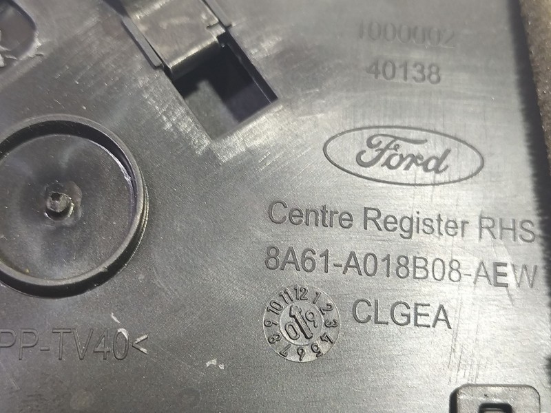 Recambio de aireador de salpicadero para ford fiesta (cb1) ghia referencia OEM IAM   