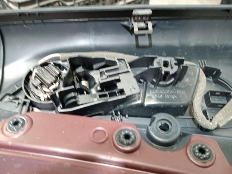 Recambio de guarnecido puerta delantera derecha para ford fiesta (cb1) ghia referencia OEM IAM 8A61B23942  