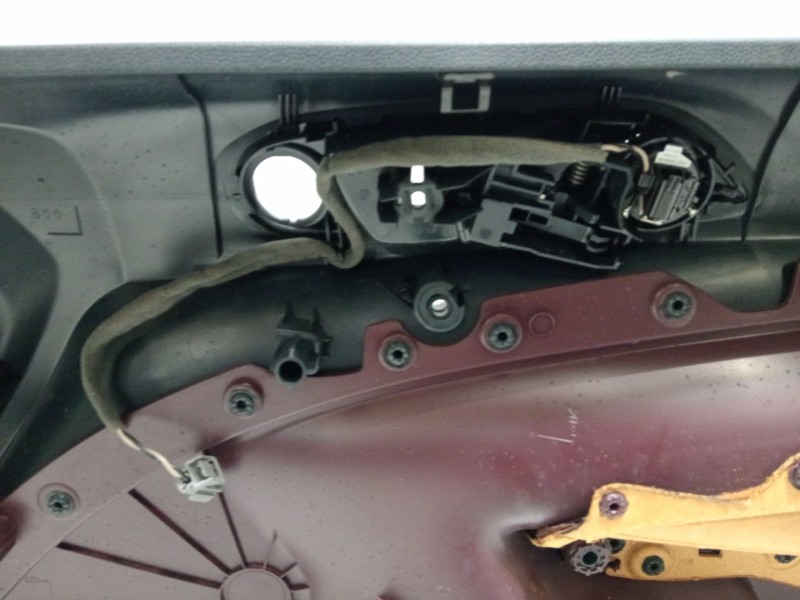 Recambio de guarnecido puerta delantera izquierda para ford fiesta (cb1) ghia referencia OEM IAM 8A61B23943  