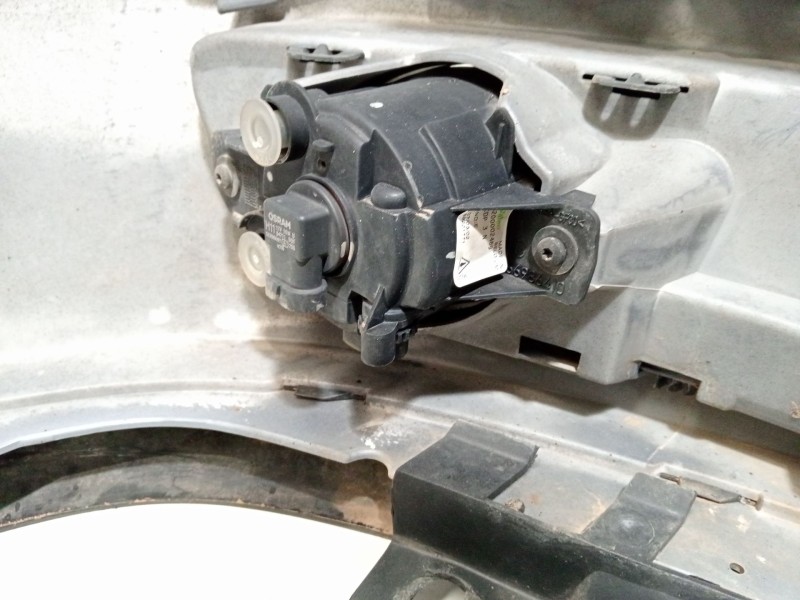 Recambio de paragolpes delantero para renault laguna ii (bg0/1_) 1.8 16v (bg0b, bg0m) referencia OEM IAM 8200008270  