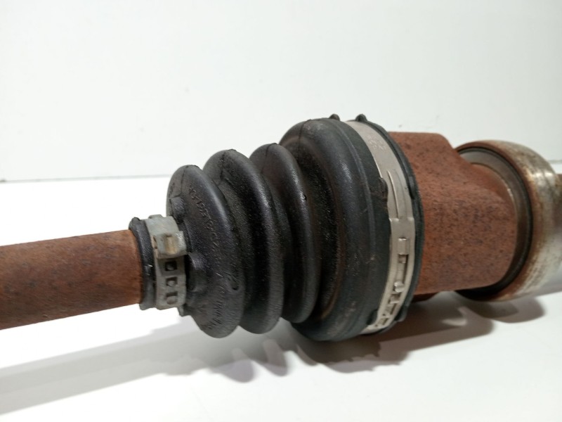 Recambio de transmision delantera derecha para ford fiesta (cb1) ghia referencia OEM IAM 8V513B436CA  