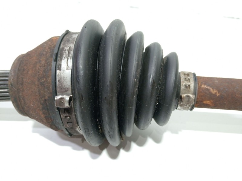 Recambio de transmision delantera derecha para ford fiesta (cb1) ghia referencia OEM IAM 8V513B436CA  