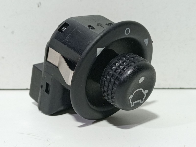 Recambio de mando retrovisor para ford fiesta (cb1) ghia referencia OEM IAM 93BG17B676BB  