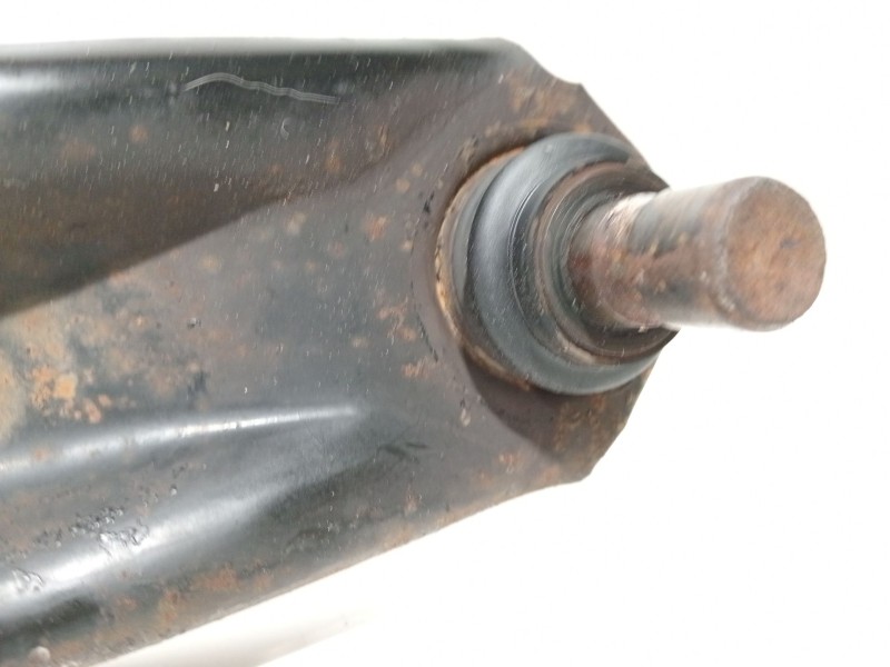 Recambio de brazo suspension inferior delantero izquierdo para ford fiesta (cb1) ghia referencia OEM IAM GHIA  