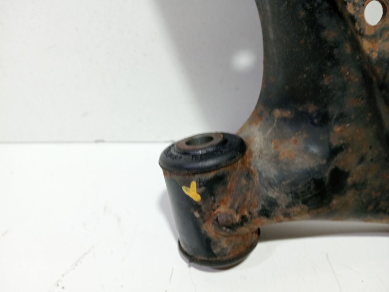 Recambio de brazo suspension inferior delantero izquierdo para ford fiesta (cb1) ghia referencia OEM IAM GHIA  