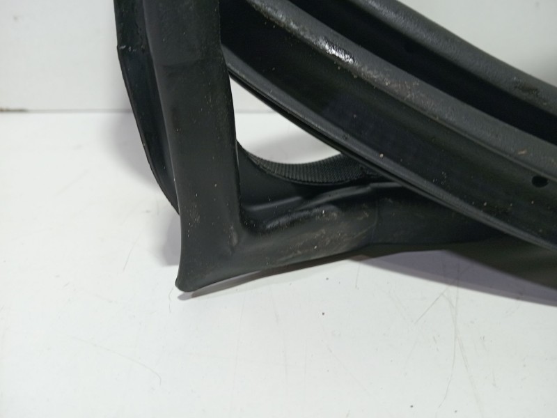 Recambio de gomas contorno puerta para ford fiesta (cb1) ghia referencia OEM IAM GHIA  