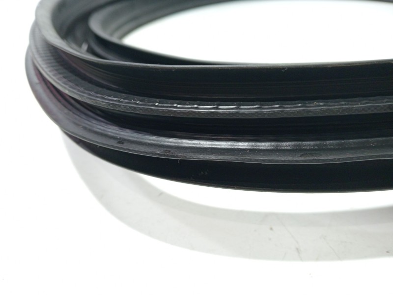 Recambio de gomas contorno puerta para ford fiesta (cb1) ghia referencia OEM IAM GHIA  