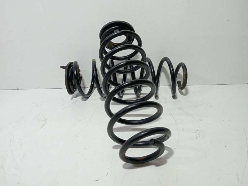 Recambio de muelle amortiguacion para ford fiesta (cb1) ghia referencia OEM IAM GHIA  