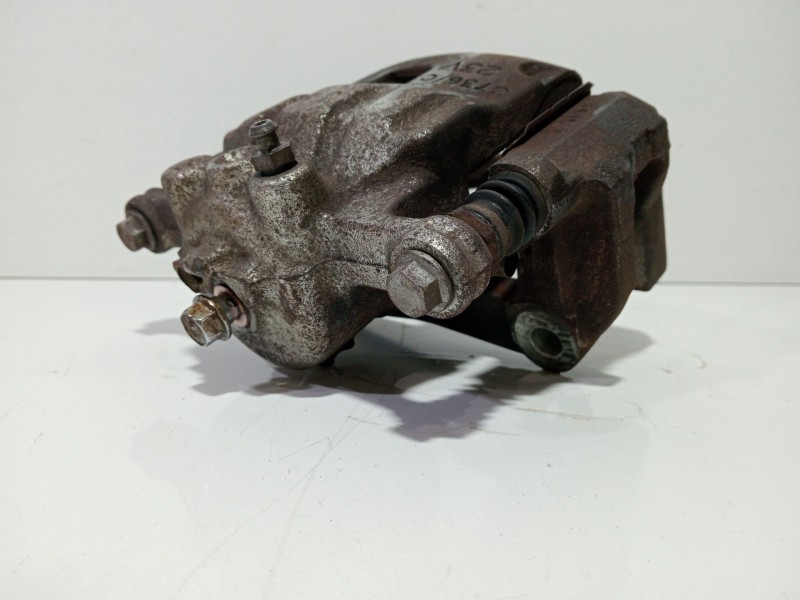 Recambio de pinza freno delantera derecha para ford fiesta (cb1) ghia referencia OEM IAM 8V51AC  