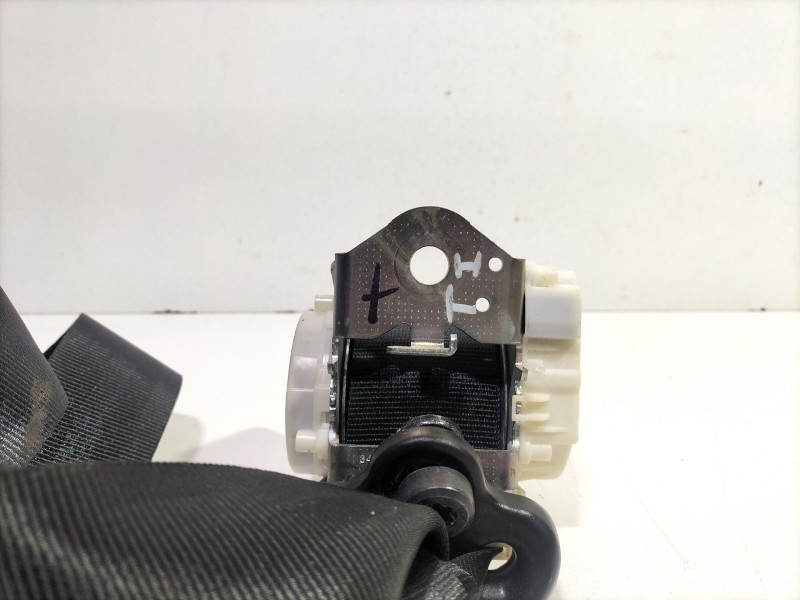 Recambio de cinturon seguridad trasero izquierdo para ford fiesta (cb1) ghia referencia OEM IAM 34028155  