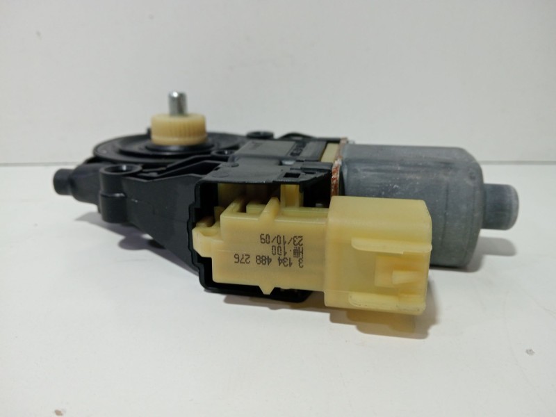 Recambio de motor elevalunas delantero izquierdo para ford fiesta (cb1) ghia referencia OEM IAM 0130822404  